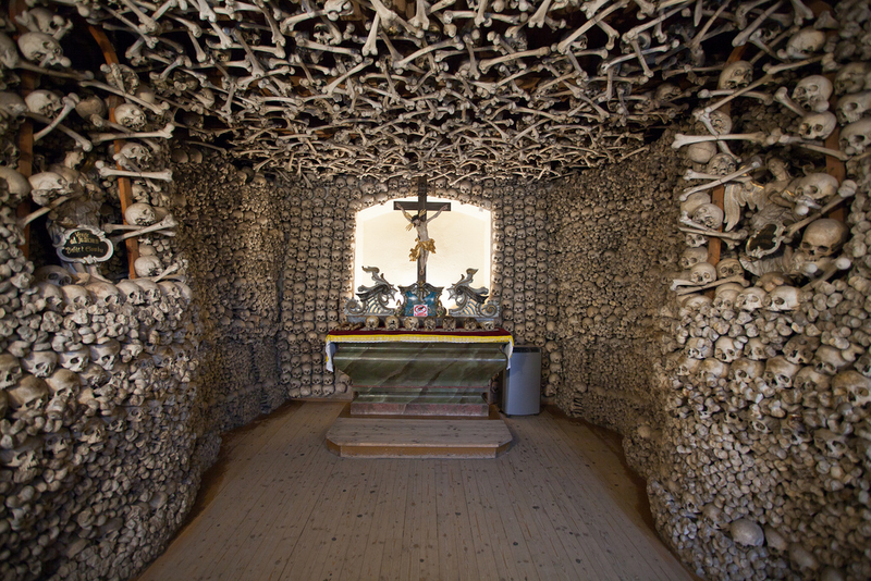 Illustration for article titled These Buildings Are Made with Skulls and Bones